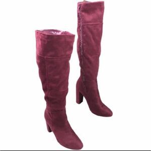 NIB knee Boots sz 8